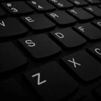 Description of basic keys and useful keyboard shortcuts on a computer keyboard